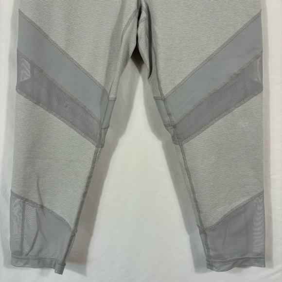 Zella Grey Striped Mesh Capris Leggings | Size Large - Picture 4 of 7